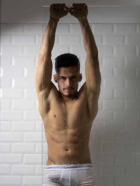 Thiago Masseur -  XL Brasilian Hot Guy 13