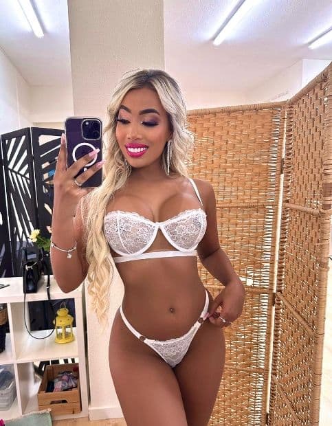 Lays Barbie brazilian waiting for you 21