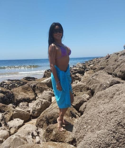 Brazilian brunette very feminine. 47